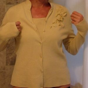 Evie Yellow Silk/ Viscose Knit Sweater Set, Petals